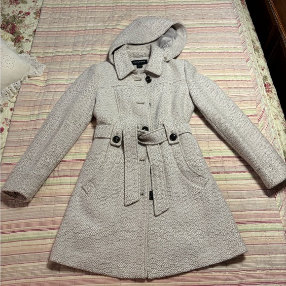 Liz Claiborne Textured Trench Coat in Cream - Picture 2 of 11